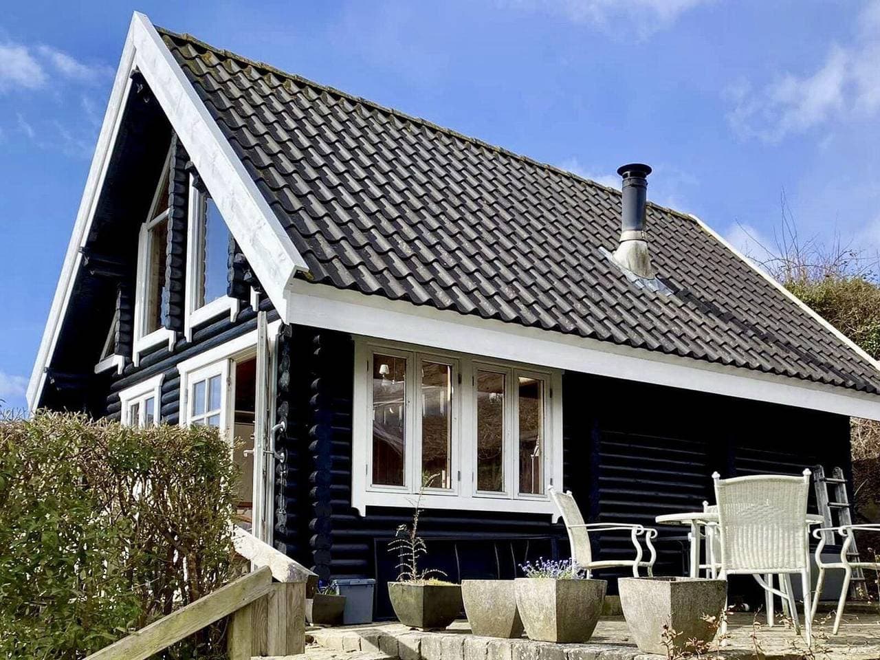 Gemütliches Ferienhaus mit Meerblick, Holzofen und urigem Charme 1