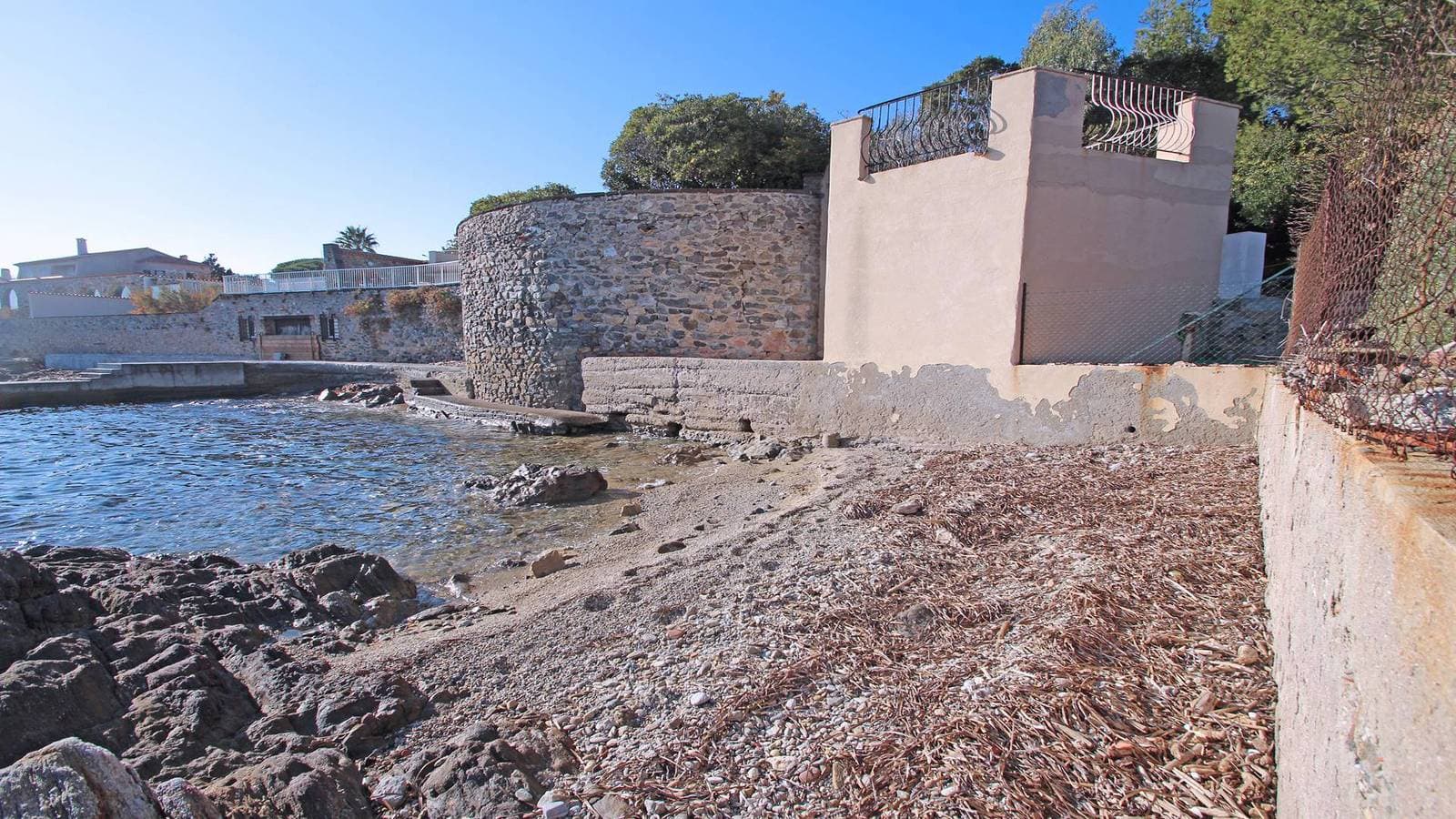 Foto 4 von 14: Le Bateau - 4 Personen - Füße im Wasser - Strand - Klimaanlage - WiFi - Sainte Maxime