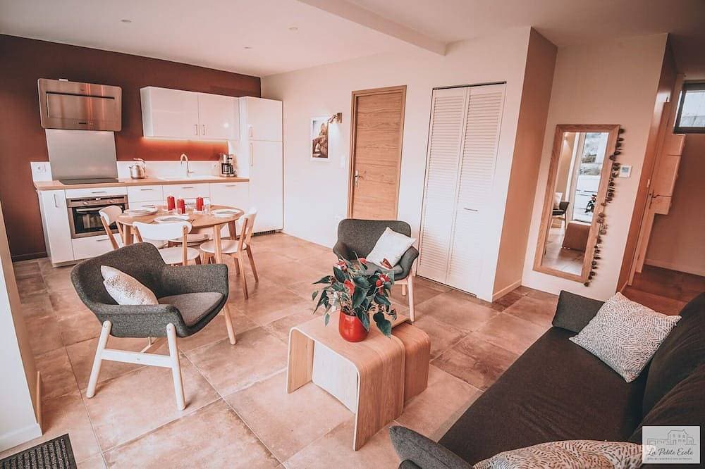 Foto 11 von 16: Gîte-Modern-Ensuite mit Bad-Terrasse-4 étoiles