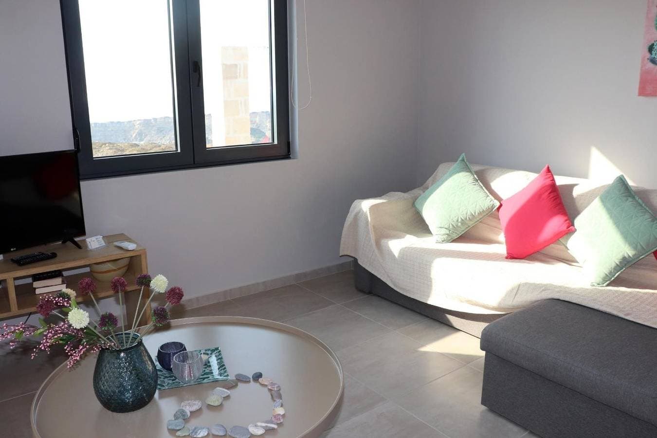 Foto 11 von 32: Weiter Blick auf Landschaft und Meer, Pool, 4 Pers. | Ferienhaus Triopetra, Kreta