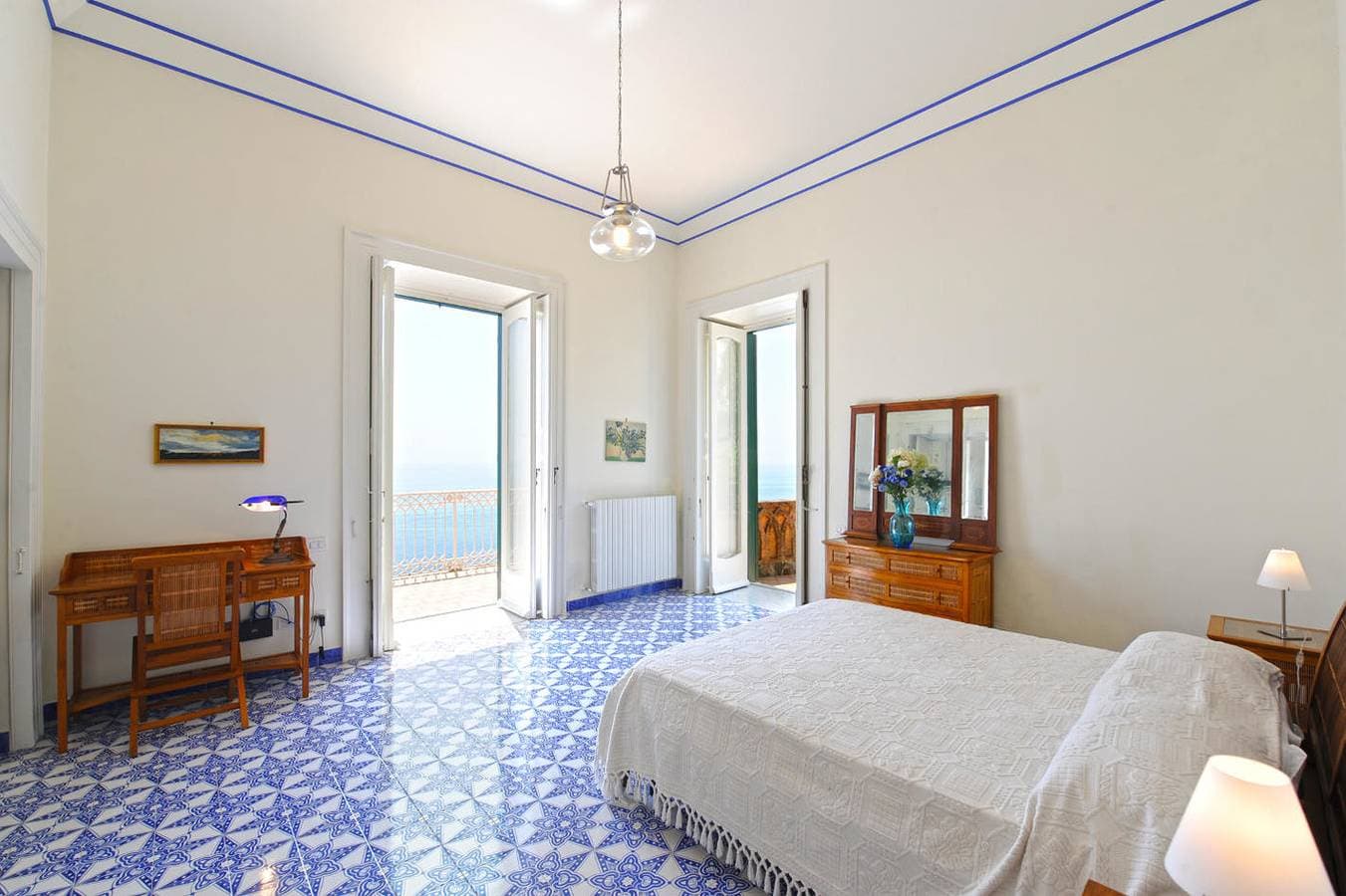 Foto 3 von 15: Amalfi Blu