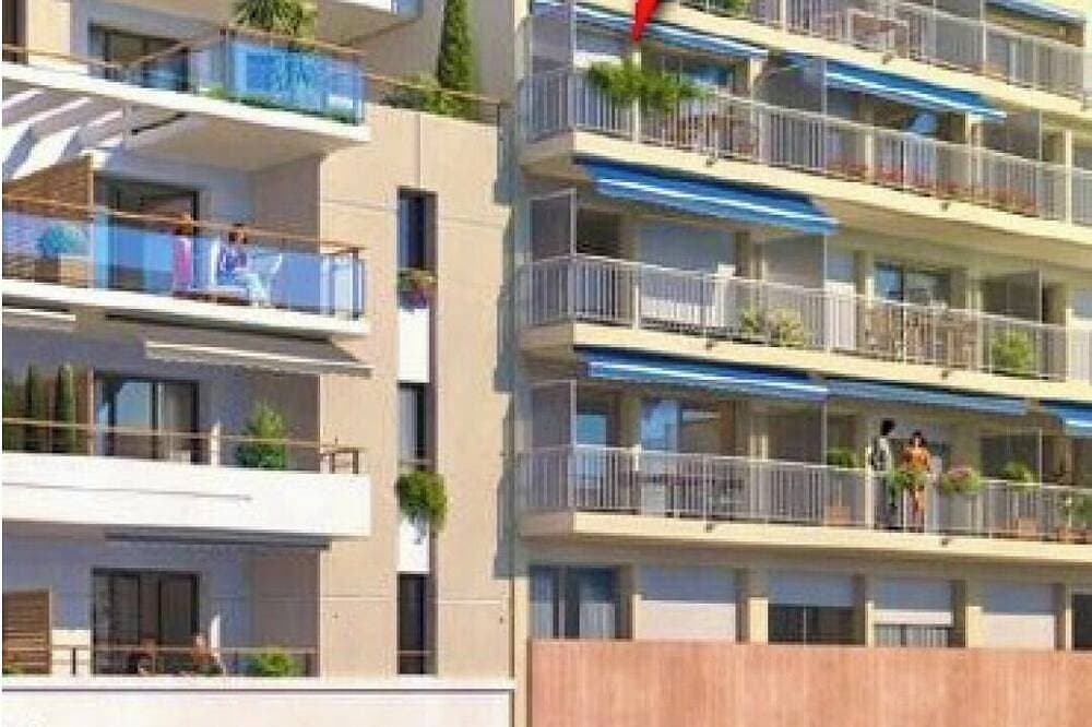 Foto 13 von 30: Cannes beach 400 metres away, Spacious air-conditioned 2-bedroom apartment
