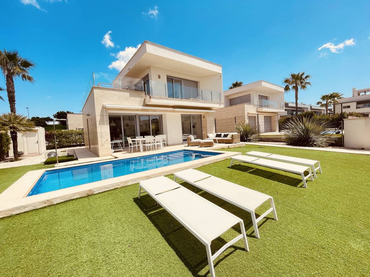 3091 Villa Malibu 1