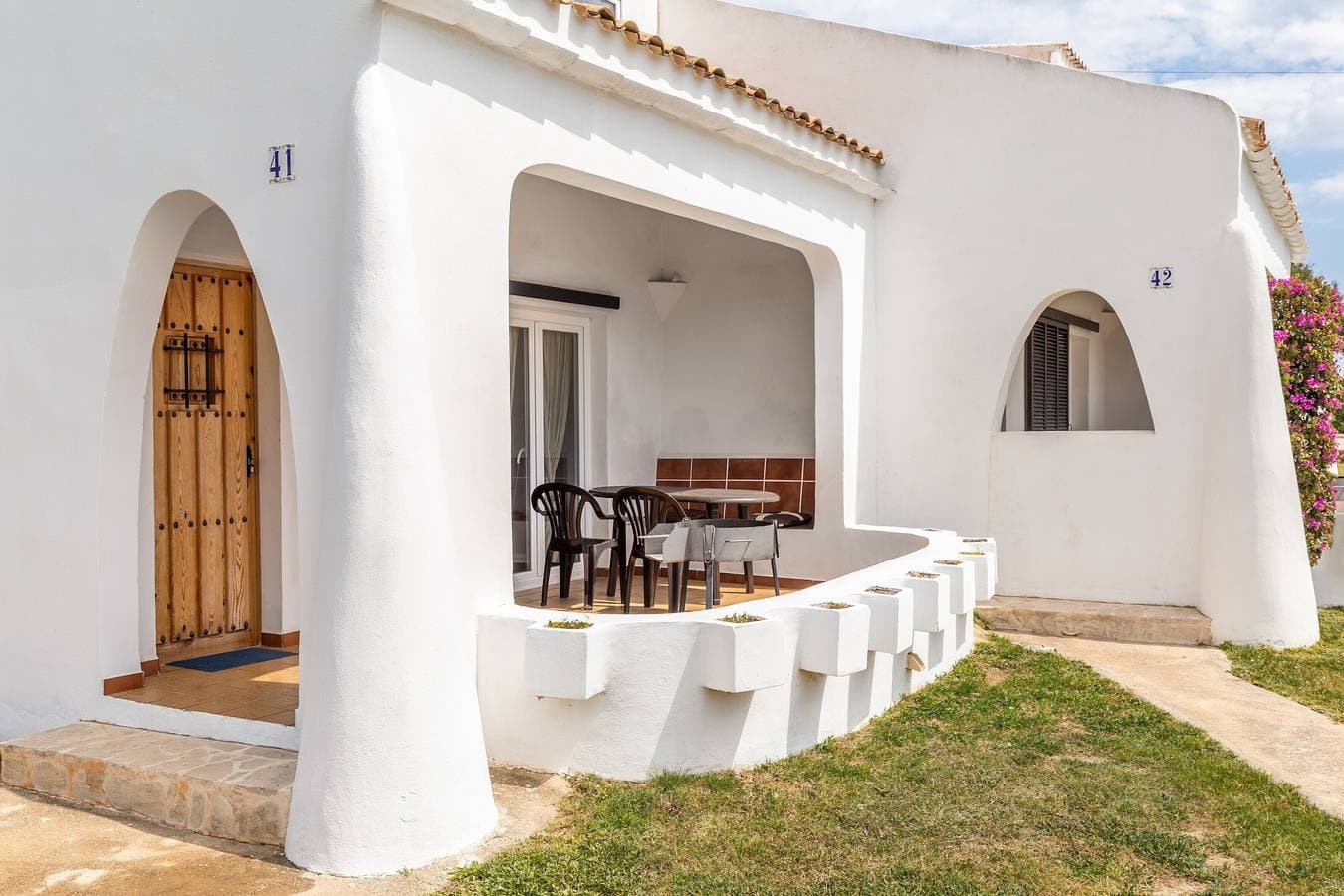 Foto 2 von 25: Ibiza – Casa Morrás 41