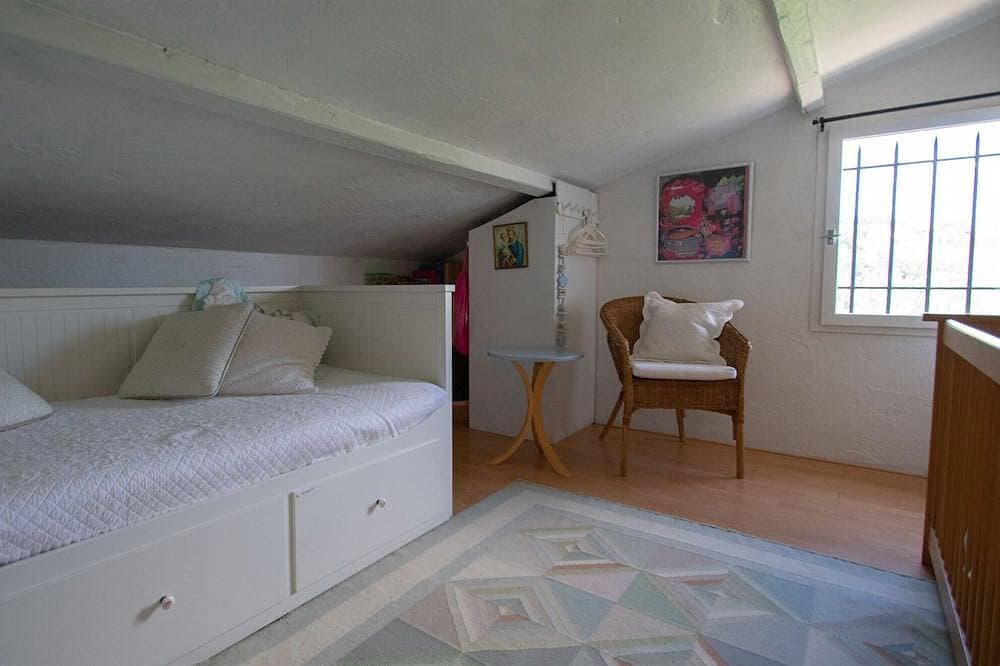 Foto 5 von 30: Villa Les Margoutons – Familienfreundliche Villa mit beheiztem Pool, Meerblick und großem Garten bei Cannes