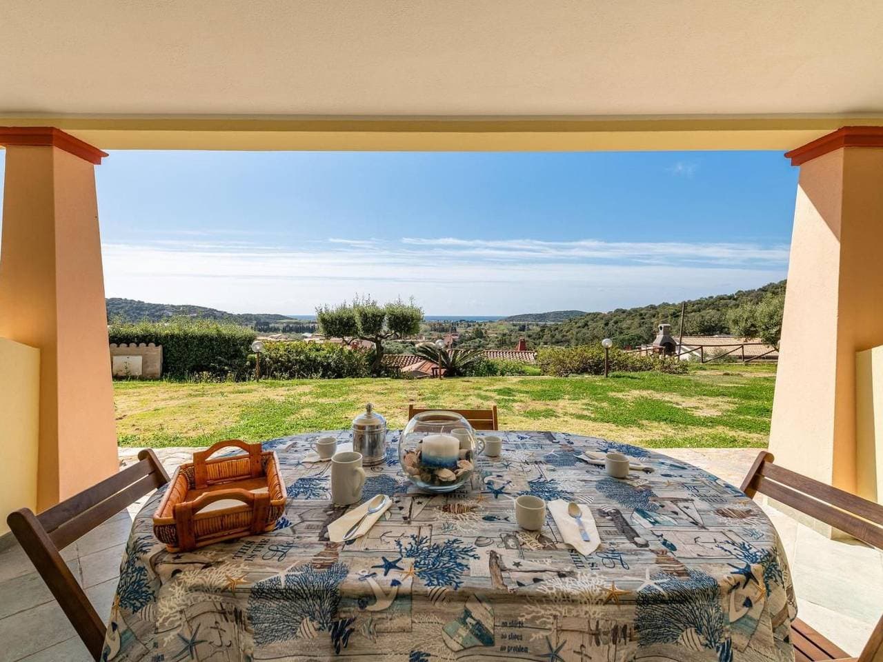 Foto 4 von 32: Haus mit Panoramablick in Chia in natürlicher Umgebung