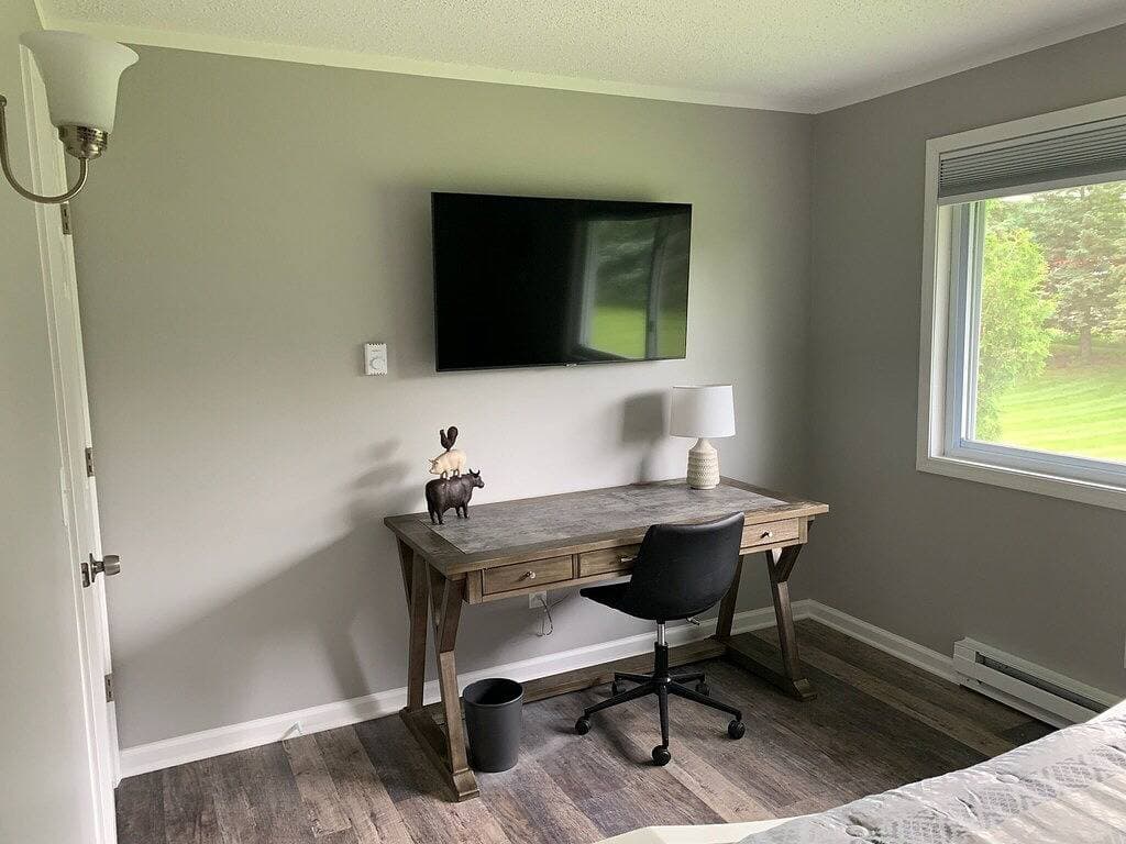 Adventure Acres- Suite B1 1