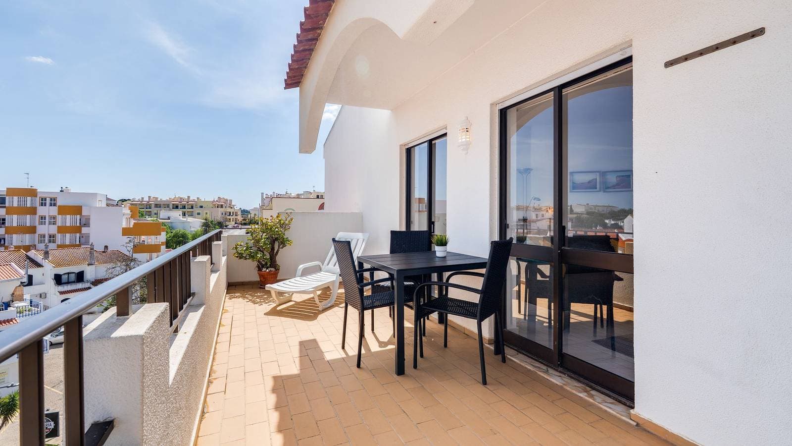 Foto 10 von 30: Ferienwohnung für 3 Personen mit Balkon