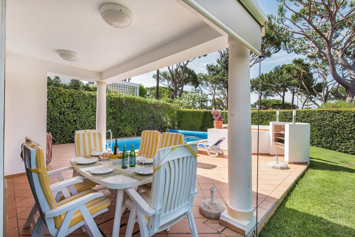Foto 5 von 42: Villa „Mng Elliott 52“ mit privatem Pool und WLAN