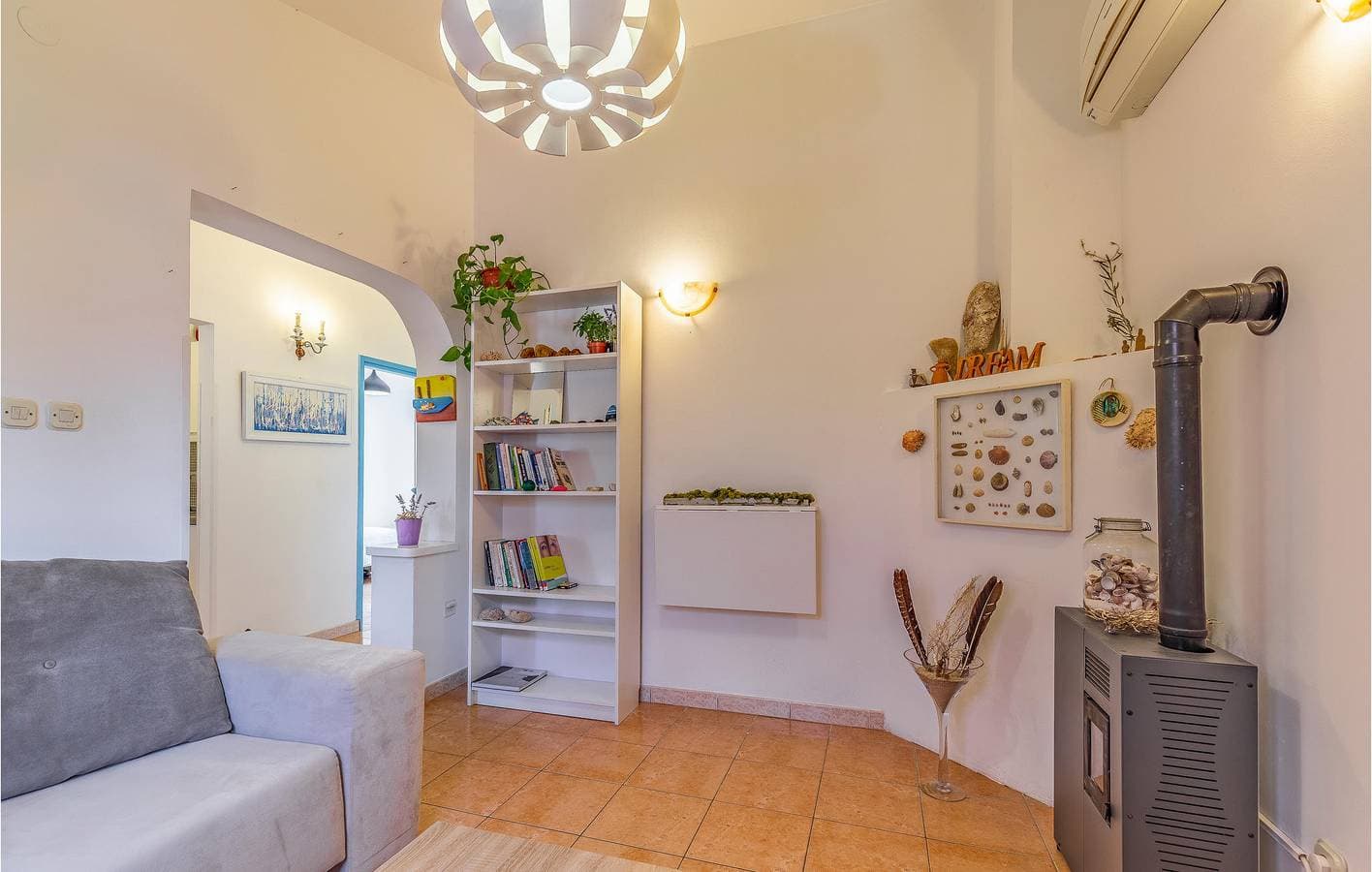 Foto 4 von 28: Gemütliche Ferienwohnung mit Terrasse, Parkplatz und WLAN in der Nähe des Strandes Bijela