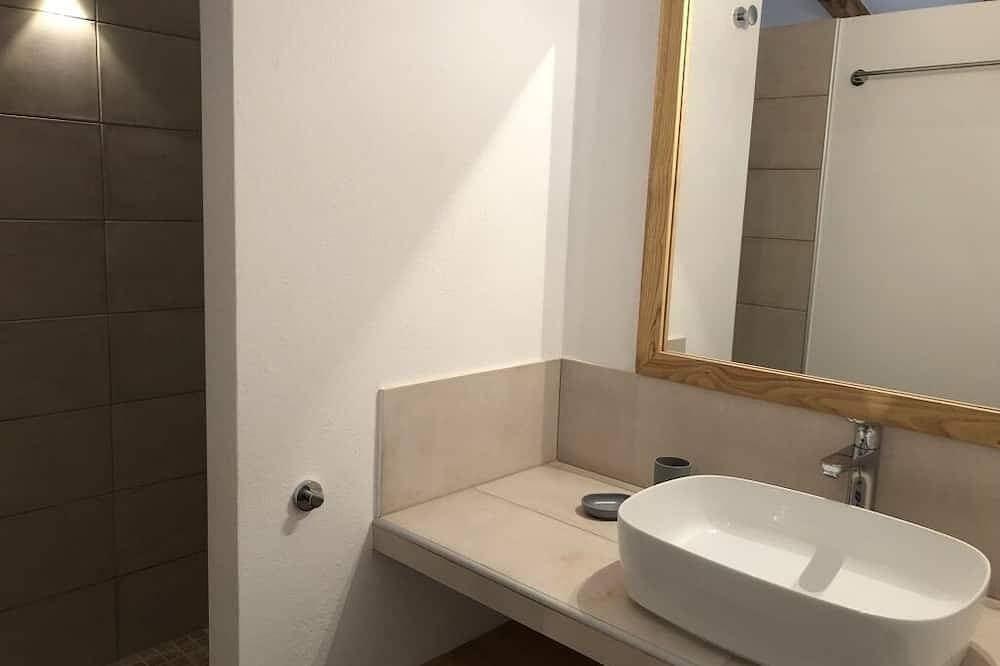 Foto 5 von 30: Schafstall Schwimmbad. Beheizt, charmant und komfortabel, 15 Minuten von Porto Vecchio entfernt