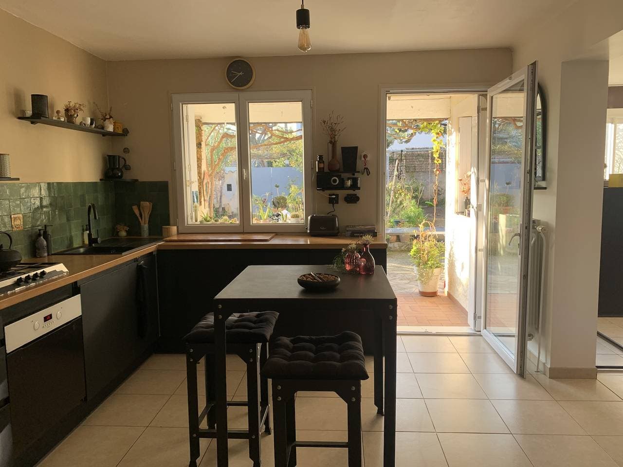 Foto 2 von 28: Helles und ruhiges Haus mit zwei Gärten, Nordschatten und Südsonne