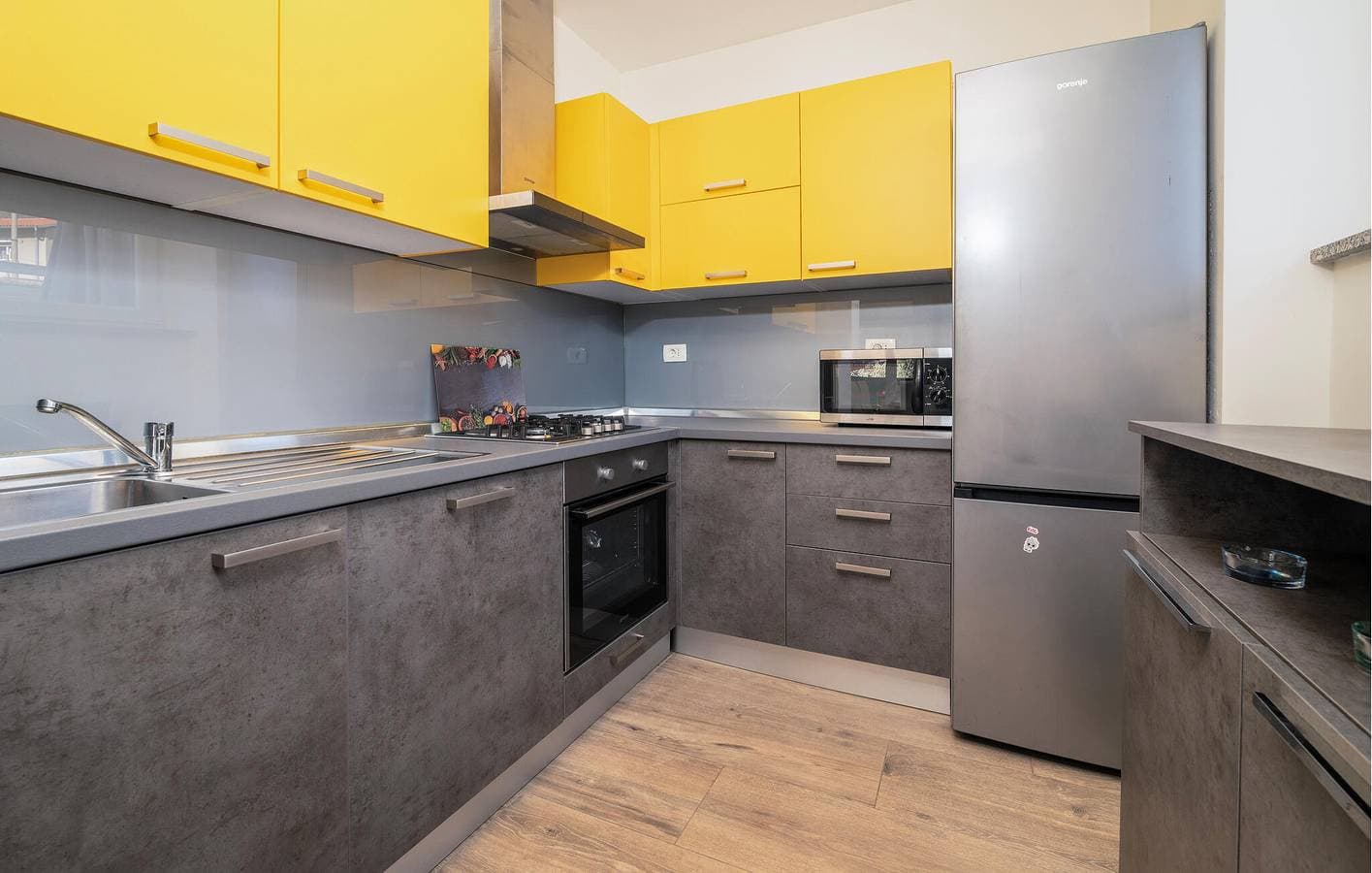 Foto 7 von 24: Gemütliche 2-Zimmer-Wohnung mit WLAN und Parkplatz, 500 m vom Stadtzentrum von Raša entfernt
