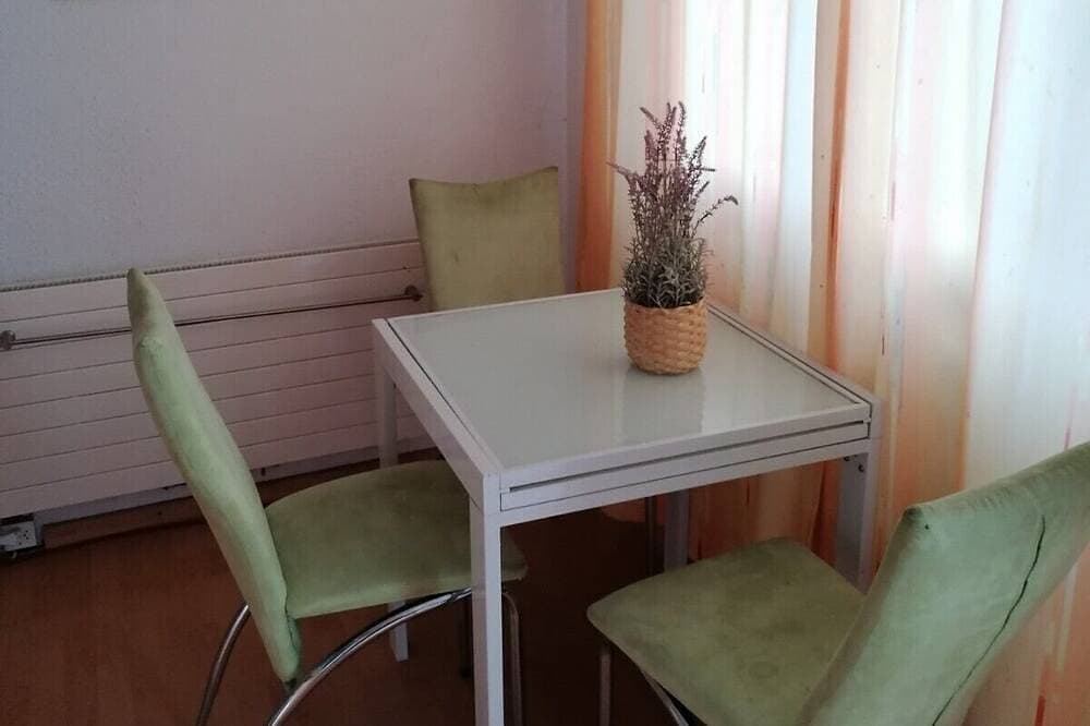 Foto 8 von 21: Einliegerwohnung in Einfamilienhaus mit herrlicher Aussicht auf See und Berge