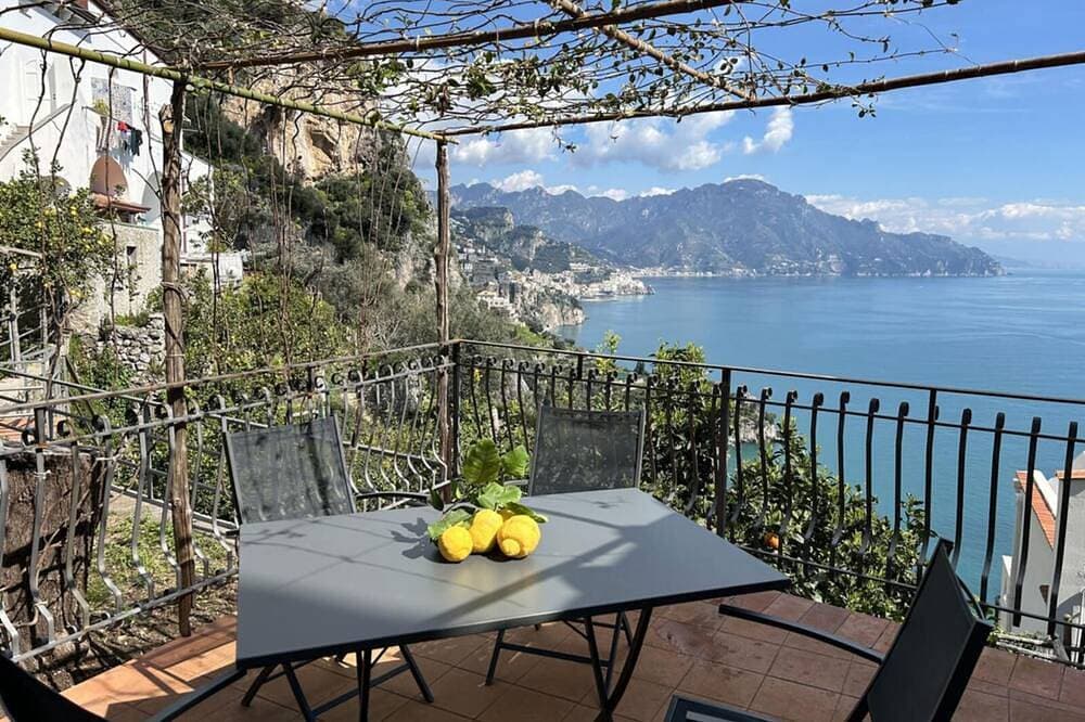 Foto 10 von 14: Sehr schönes Haus mit Meerblick und privaten Gärten und Terrassen