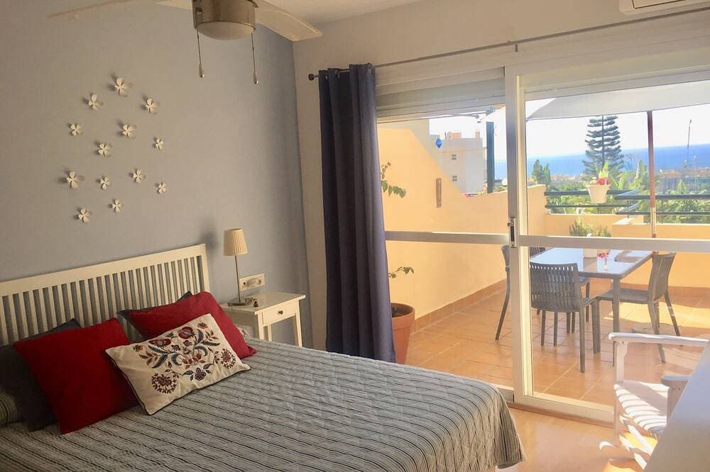 Foto 4 von 30: Duplex-Reihenhaus in Marbella - Meerblick - Strand zu Fuß erreichbar