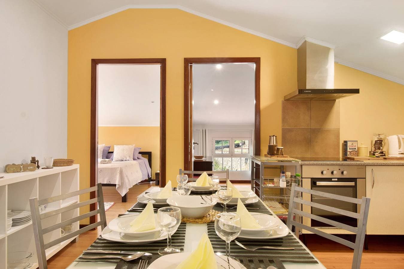Foto 8 von 25: Dachgeschoss in 'Casa Amarela' mit Meer- & Bergblick, WLAN, Garten & Parkplatz