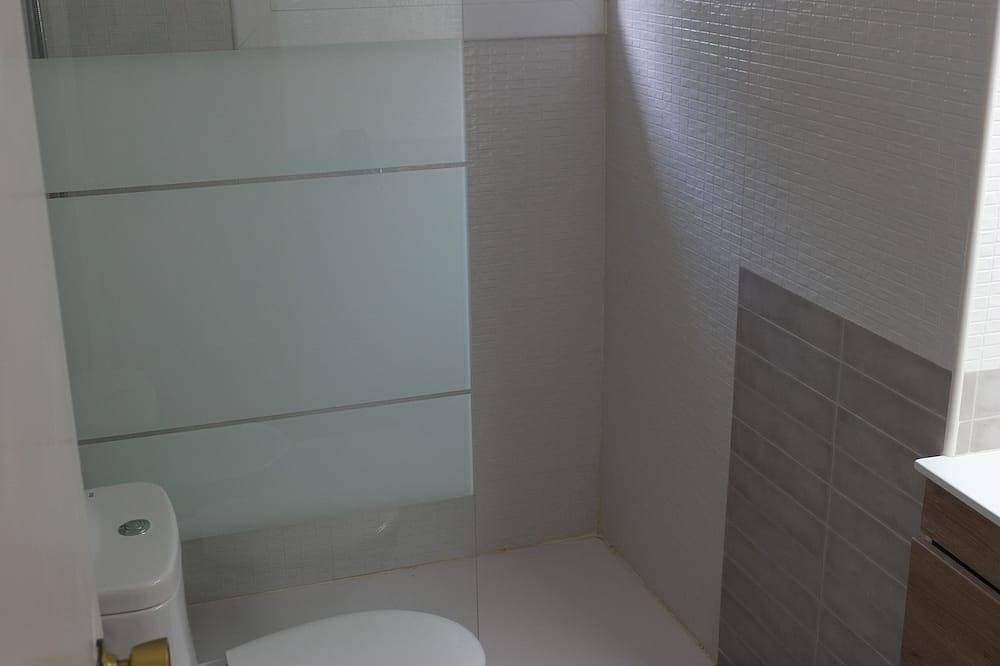 Foto 10 von 26: Amazing and Spacious house in Cala Canyelles.
