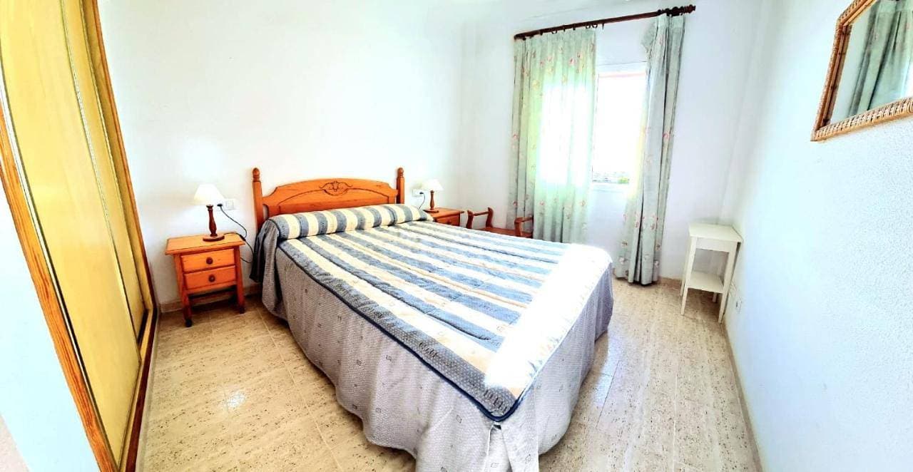 Foto 5 von 15: Three-Bedroom Apartment