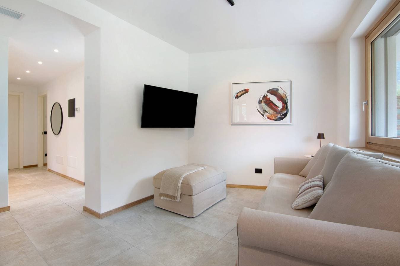 Foto 7 von 35: Ferienwohnung 'La Villa del Lago in Giardino' mit Meerblick, WLAN und Klimaanlage