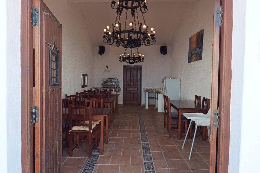 Foto 3 von 12: Zimmer 'Calabaza' mit Bergblick, WLAN und Klimaanlage