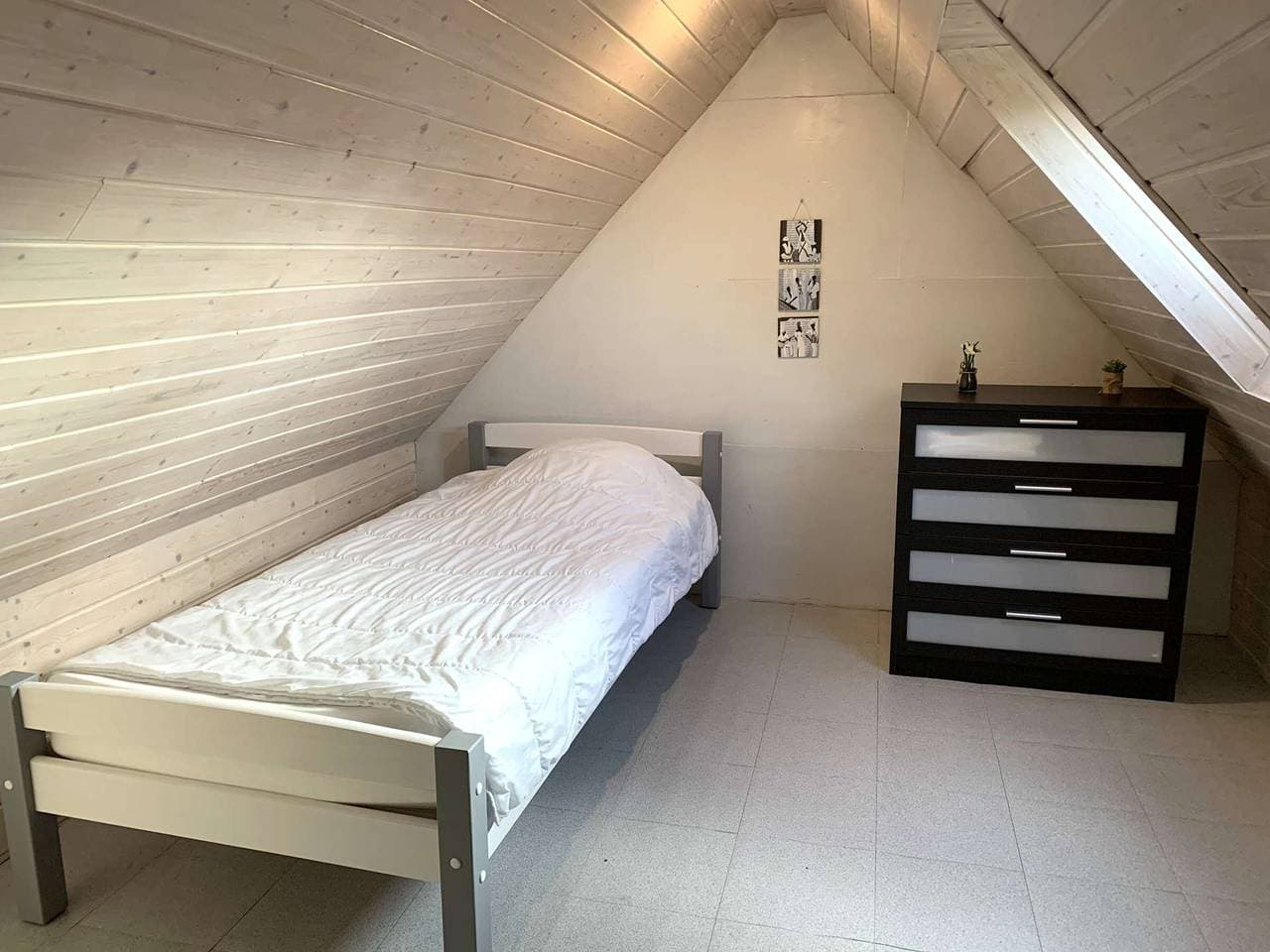 Foto 7 von 20: Maison avec WIFI, véranda et cour fermée à 500m de la plage à Trégastel