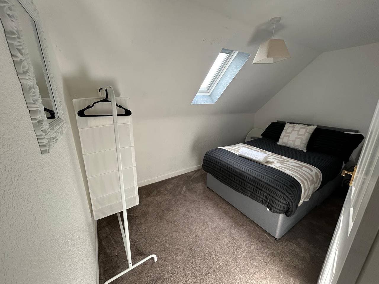 Foto 3 von 21: Sleeps4-FamilyFriendly-FreeParking