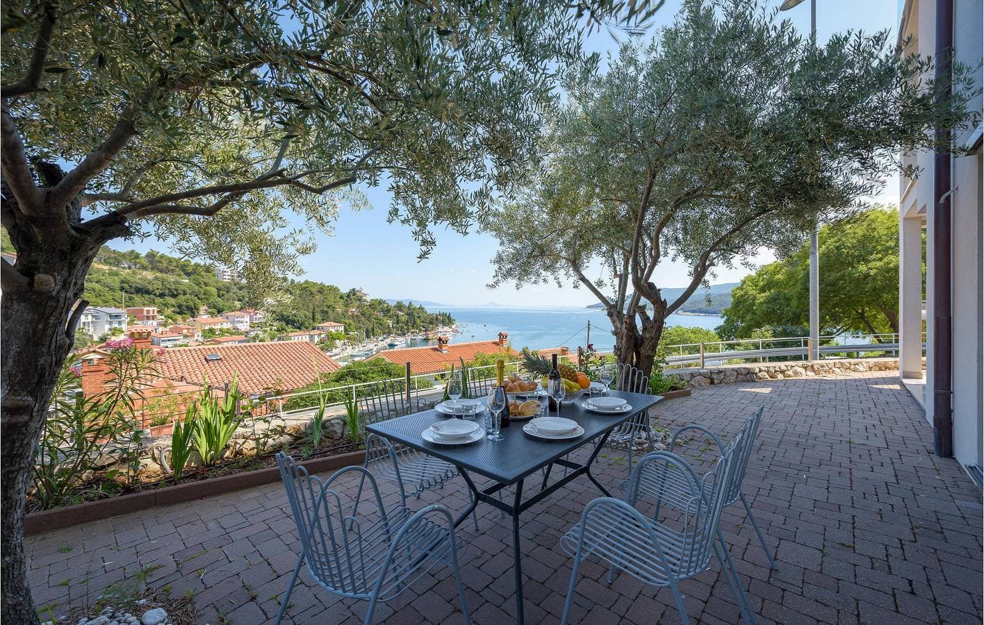 Foto 6 von 33: Gemütliches Apartment mit Meerblick, Terrasse, WLAN und nur 100 m vom Strand entfernt