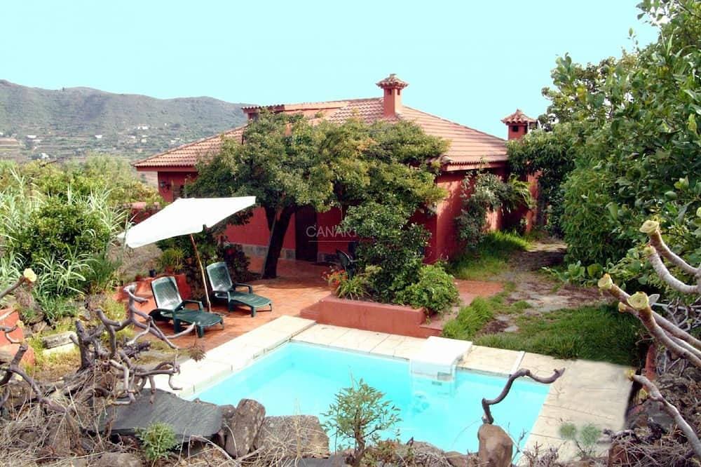 Foto 13 von 17: Exquisites Weingut Ferienhaus Pedregal mit privatem Pool und atemberau