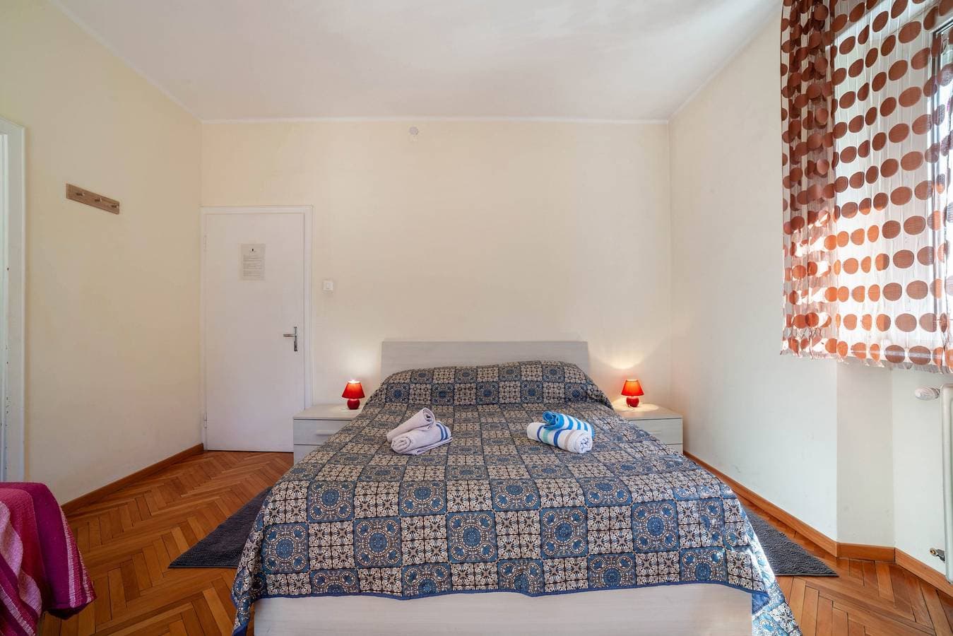Foto 4 von 16: Residenz Hubertus Ferienwohnung 2 mit Balkon & WLAN