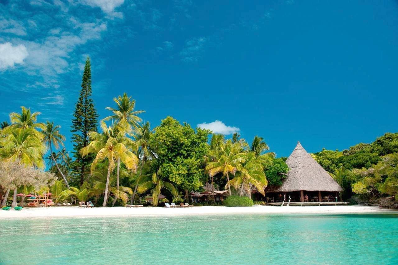 Oure Lodge Beach Resort 1