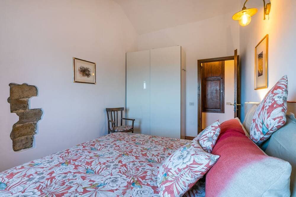 Foto 7 von 30: Trilocale Casa nel Castello