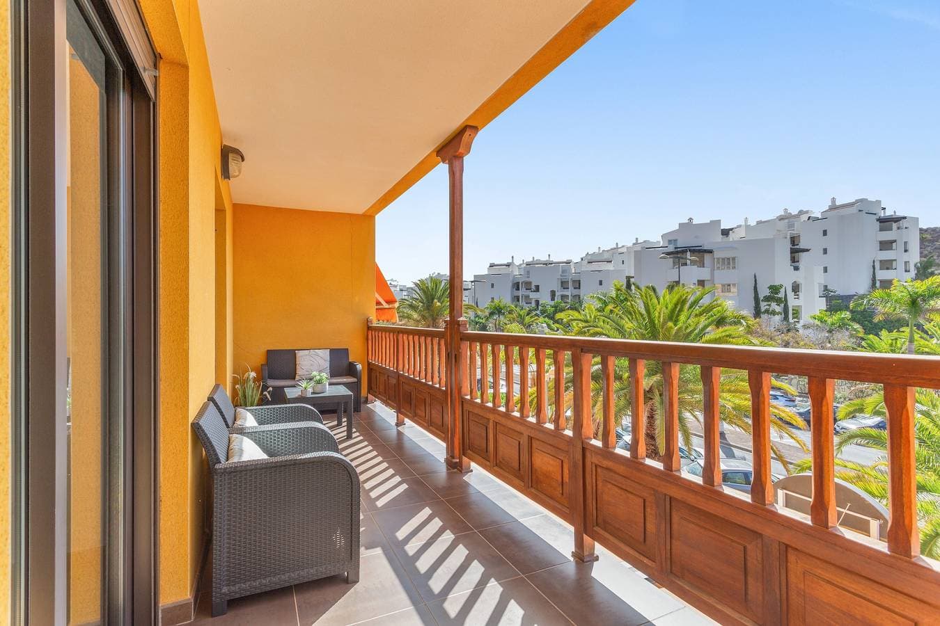 Foto 4 von 35: Ojos del Ozeans! Mit Terrasse und Gemeinschaftspool