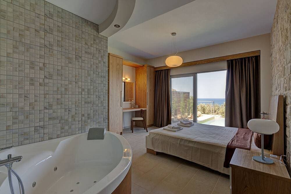 Foto 6 von 25: Villa Sfinari mit Whirlpool und unvergleichlichem Meerblick