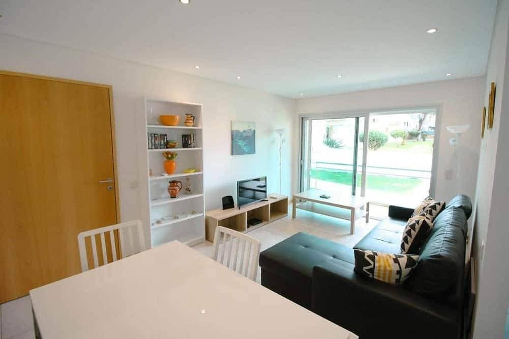 Foto 7 von 20: Superb 2 Bedroom Apt with Roof Top Pool,  Falesia