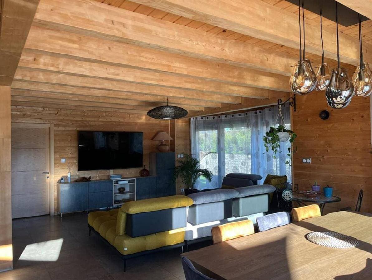 Foto 5 von 54: Five-Bedroom House