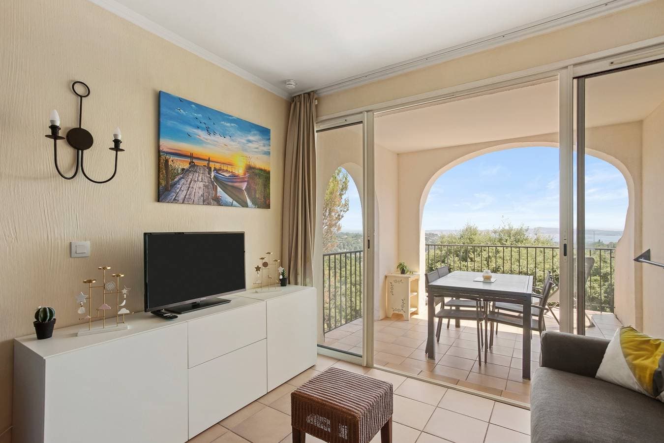 Foto 8 von 44: Ferienwohnung 'Grimaud 4 Personnes Clim Vue Mer' mit Meerblick, privater Terrasse und Klimaanlage