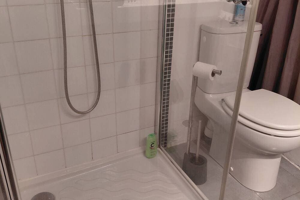 Foto 13 von 30: Charmante Vermietung in Cotignac jeder Komfort neue 70m2 im Dorfhaus