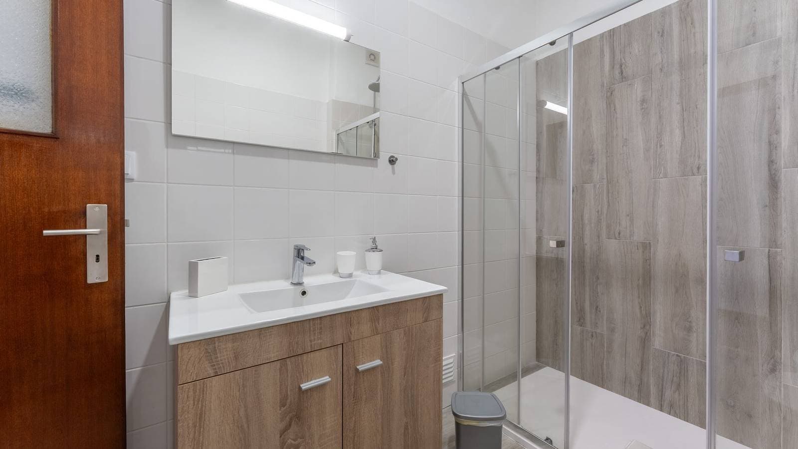 Foto 7 von 30: Ferienwohnung für 6 Personen mit Balkon