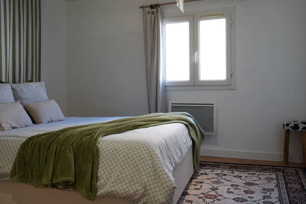 Foto 2 von 24: Le Duplex - Renovated T3 in the heart of Istres
