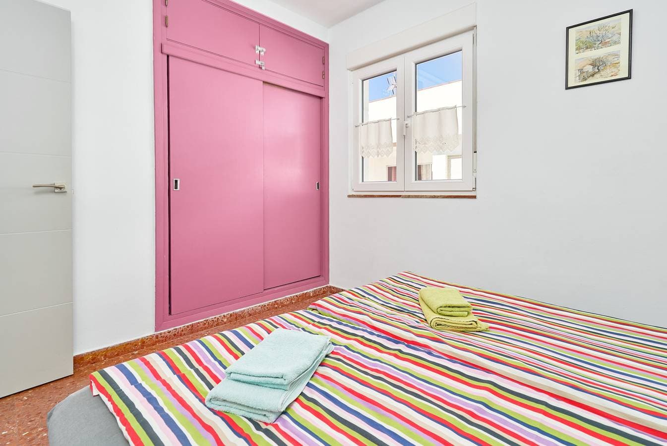 Foto 11 von 25: Ferienwohnung 'Apartamento 1a línea La Herradura' mit Meerblick, WLAN & Klimaanlage