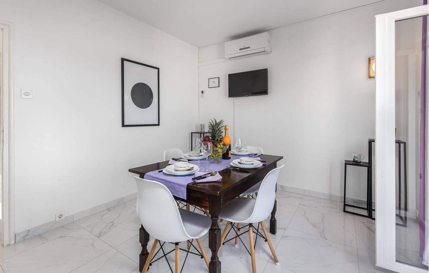 Foto 9 von 25: Gemütliche 70 m² große Wohnung mit Terrasse und WLAN, 1 km vom Strand entfernt