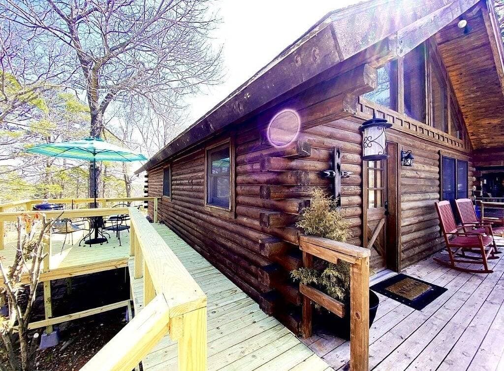Die Luxushütte in den Bear Mountain Blockhütten 1