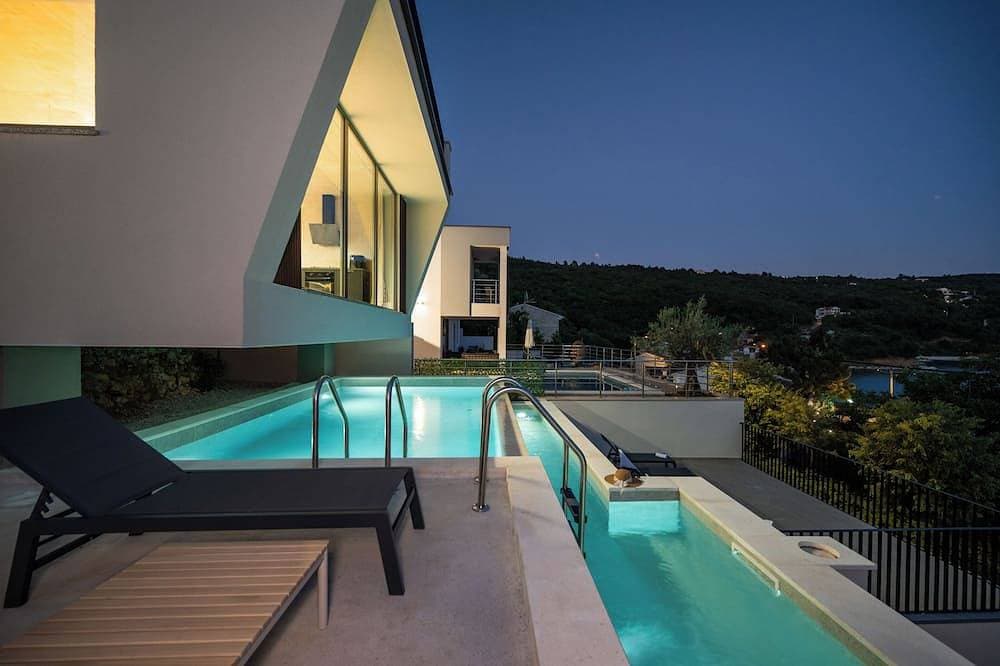 Villa Seven Horizon by 22 Estates – 2nd Sea Row, Inf. Pool & Jacuzzi, 6–8 Guests 1