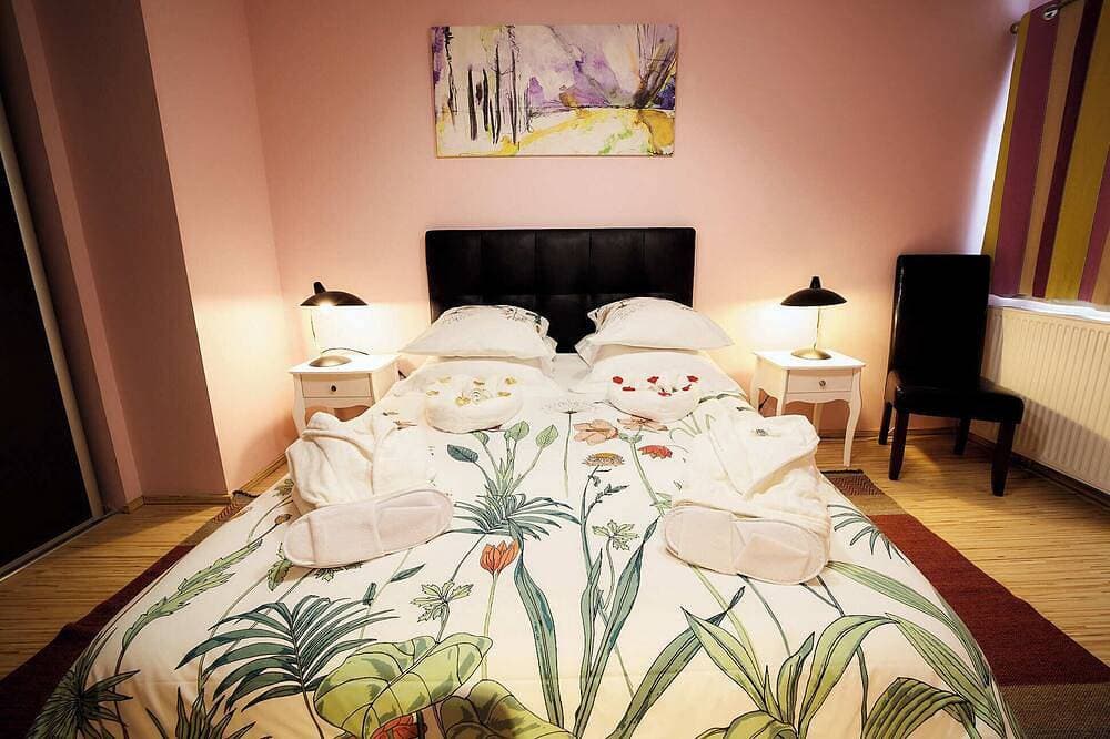 Foto 7 von 30: L'Albatros—Le Clos des Hirondelles. Vacation rental with private spa and garden