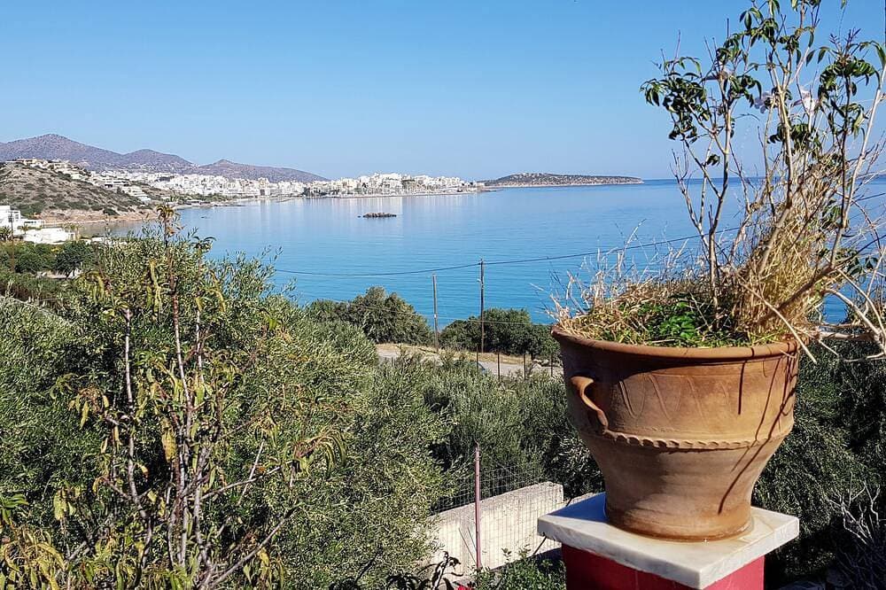 Allas, Guest Art - Sea view apartment with breathtaking view of the blue sea. 1