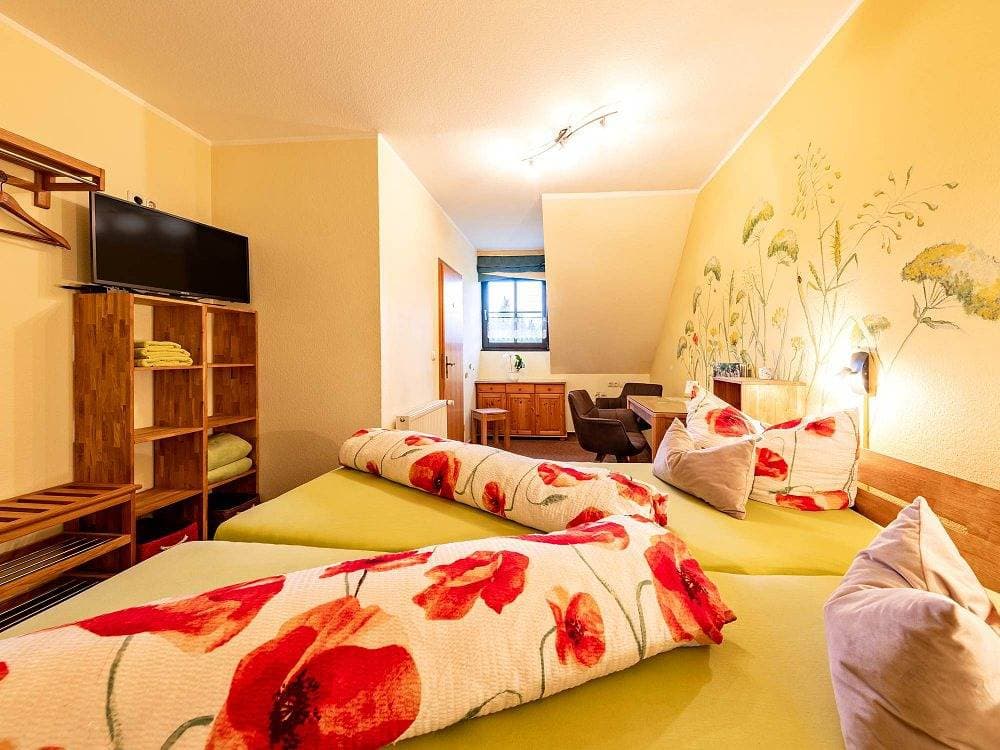 Foto 4 von 12: Landferienhaus "Pension Erika" - Zimmer 4