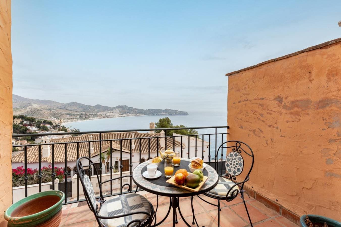 Foto 8 von 34: Ferienwohnung für 4 Personen mit Balkon/Terrasse