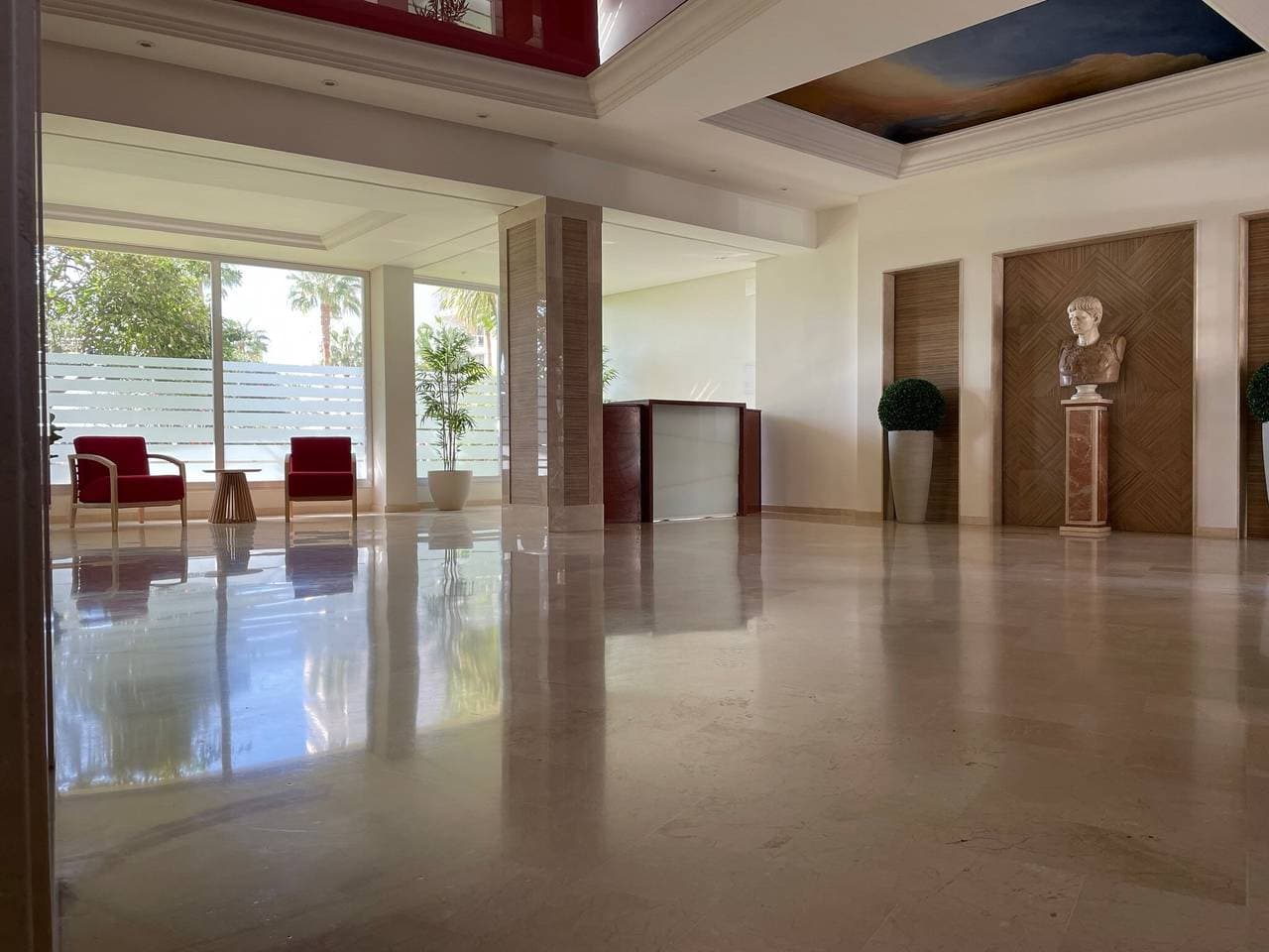 Foto 8 von 33: Ferienwohnung 'Edificio Caesar' Imperator mit Meerblick, Pool, WLAN und Garten