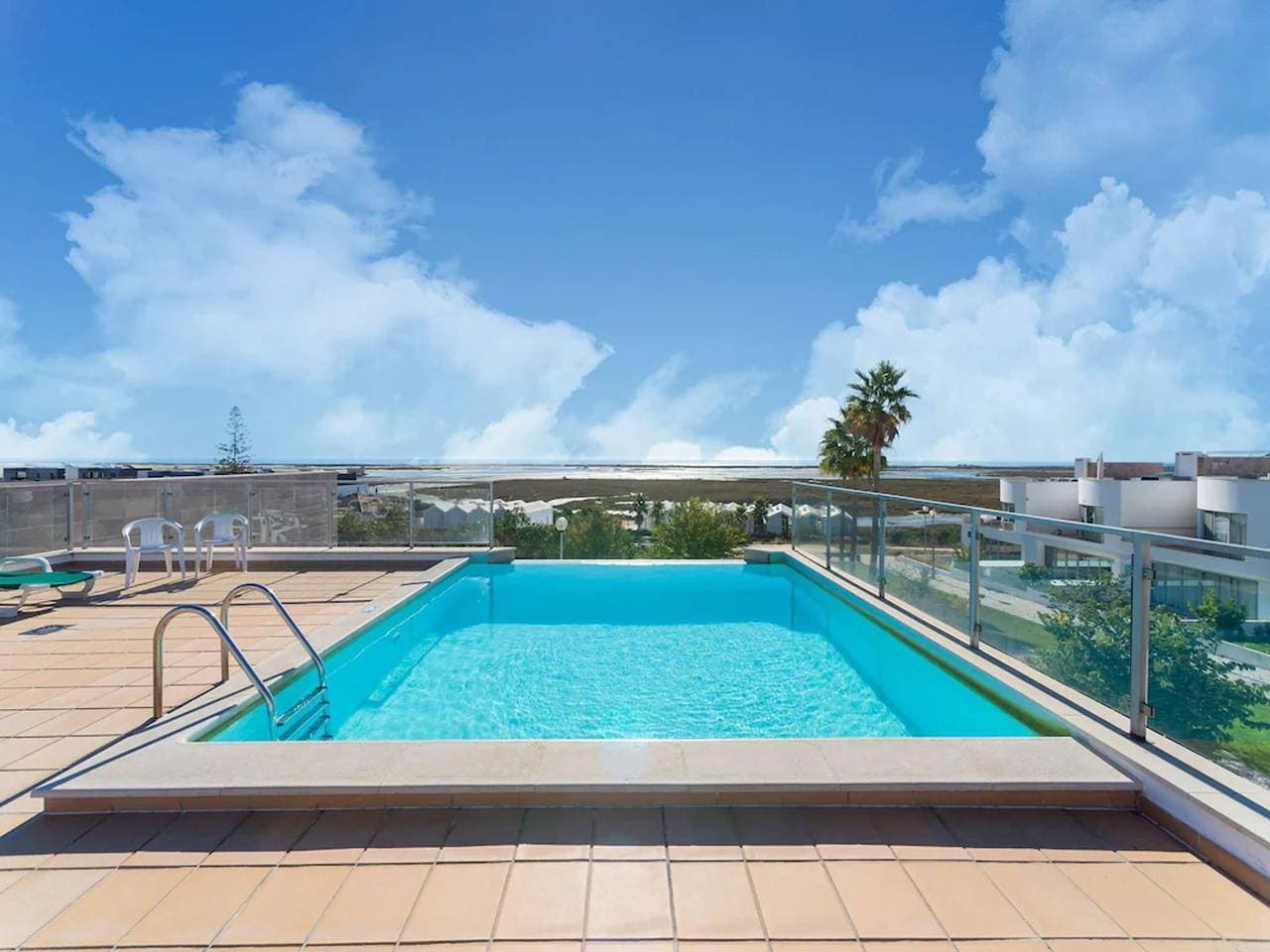 Foto 10 von 37: Ferienhaus für 4 Personen mit Pool